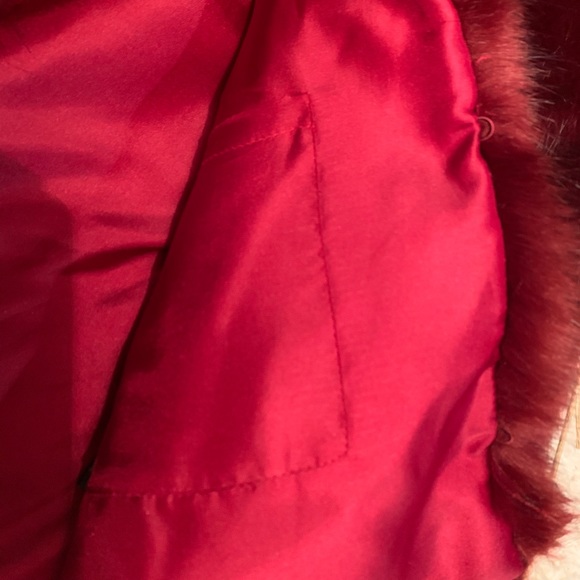 Unreal Fur Red Faux Fur Jacket / size Small - Picture 5 of 6